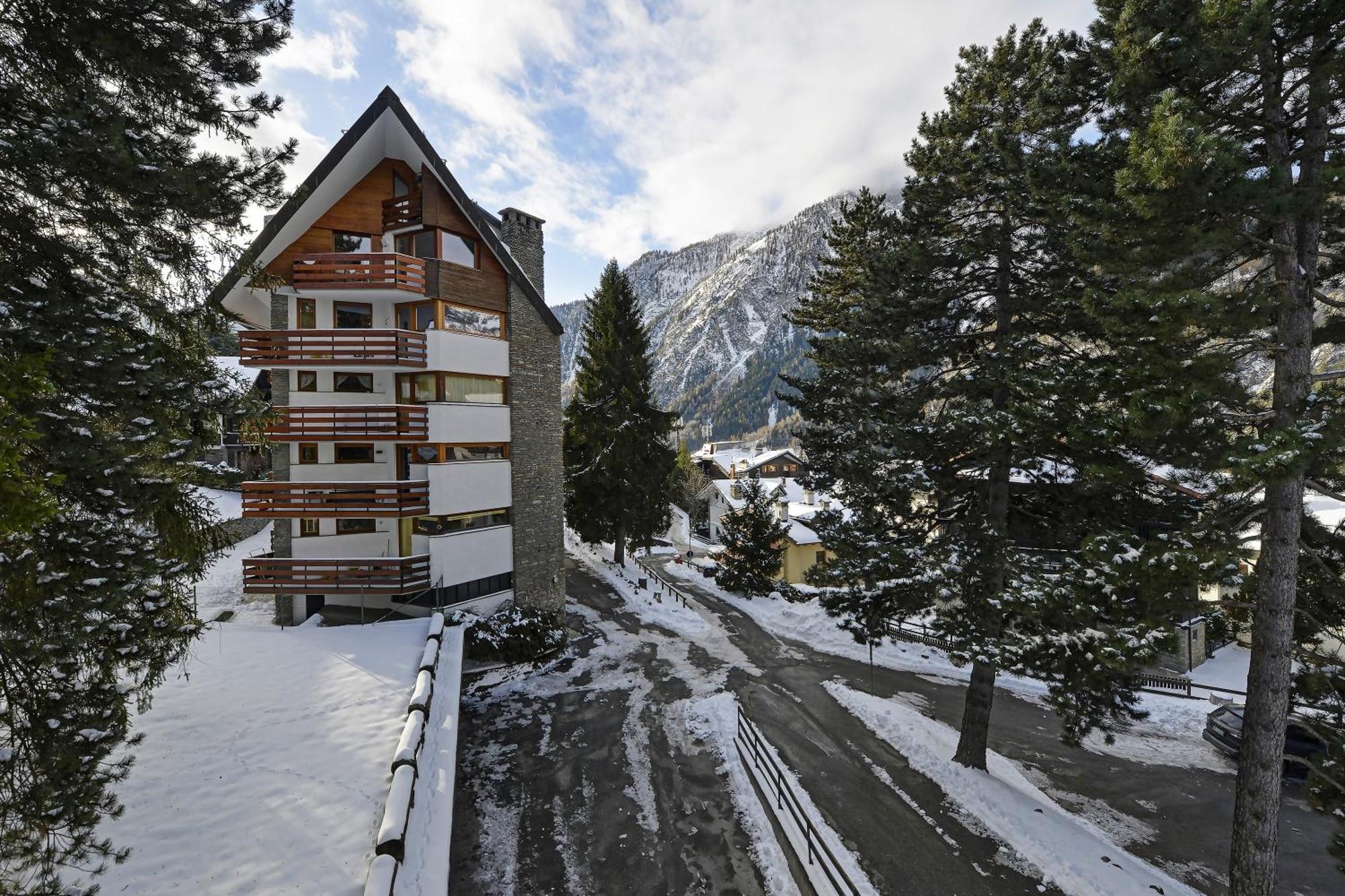 Dulci Du Mont Blanc Apartment Courmayeur Ngoại thất bức ảnh