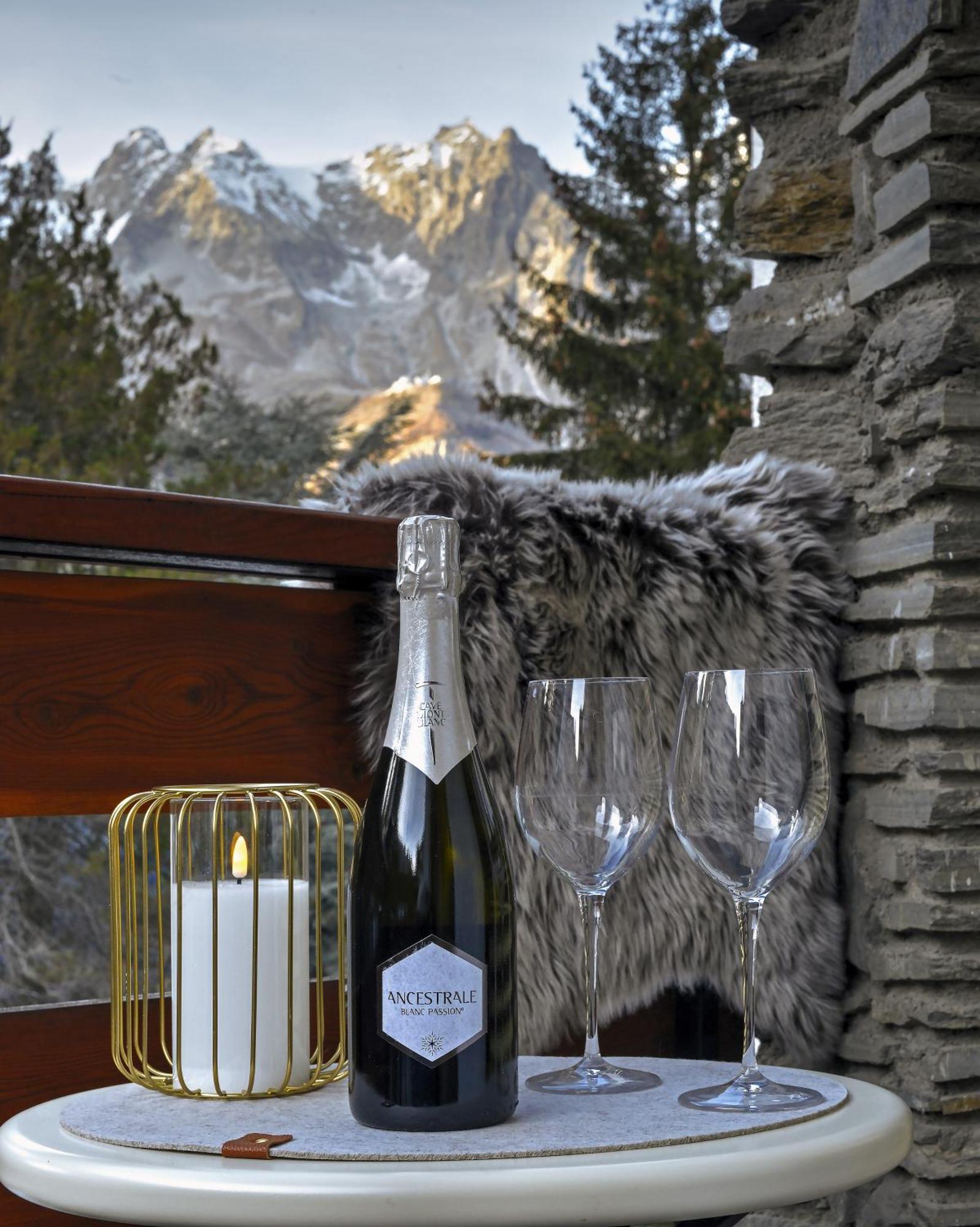 Dulci Du Mont Blanc Apartment Courmayeur Ngoại thất bức ảnh
