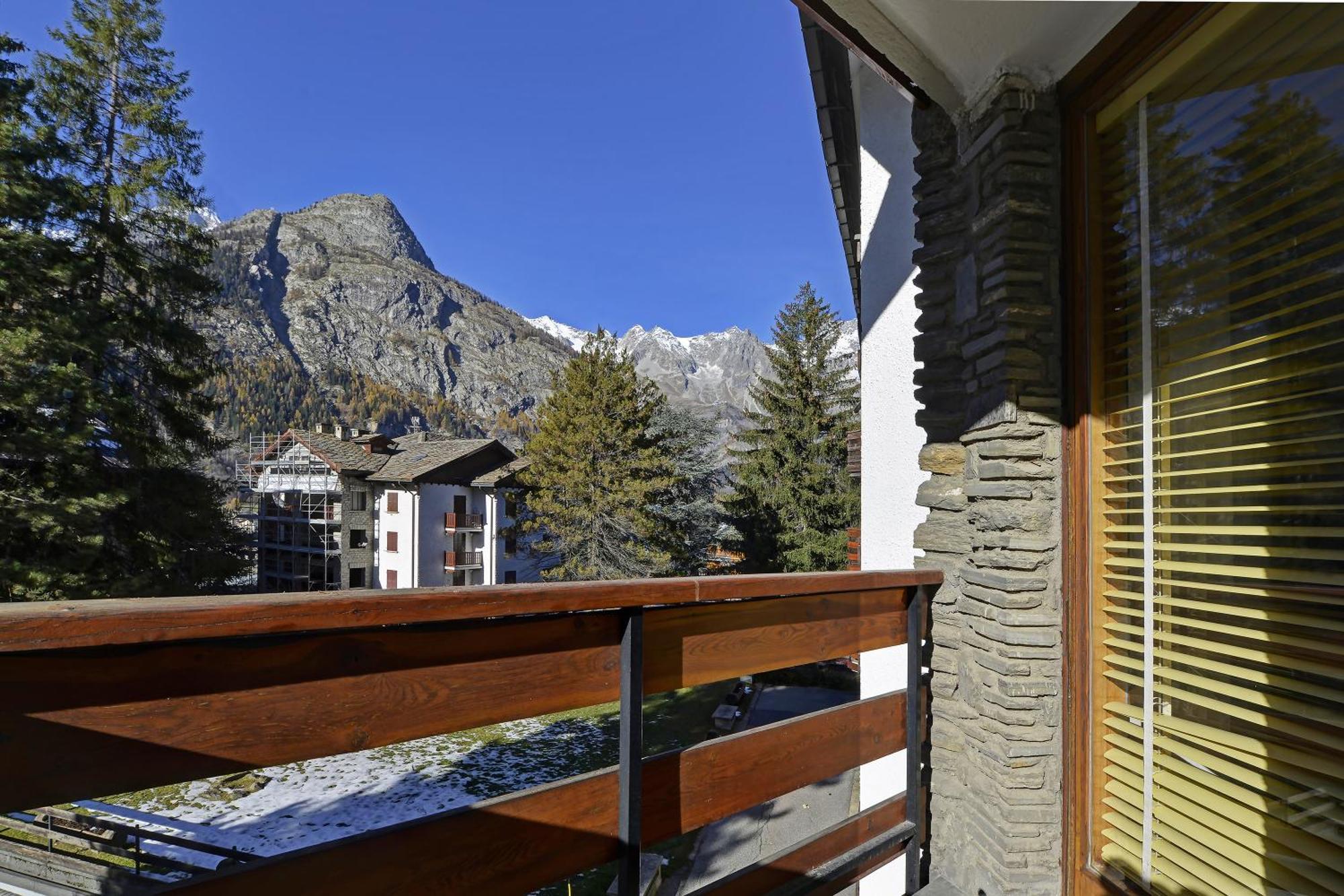 Dulci Du Mont Blanc Apartment Courmayeur Ngoại thất bức ảnh